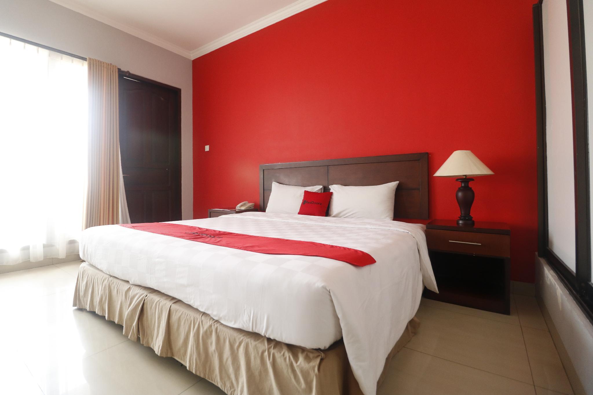RedDoorz Premium @ Bukit Damai Indah Hotel Balikpapan  Luaran gambar