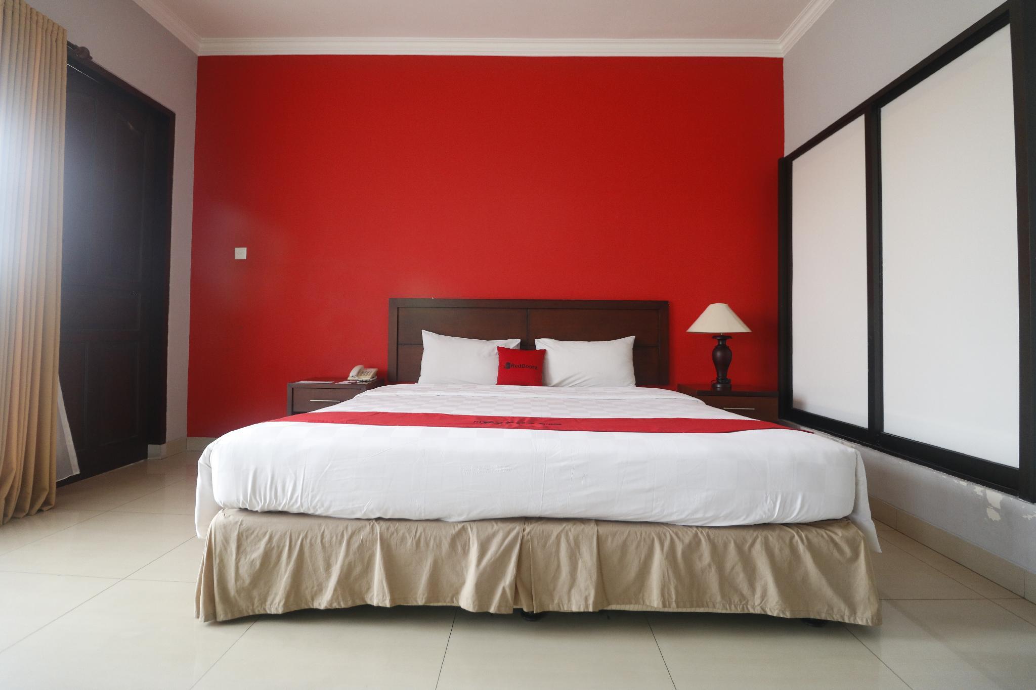 RedDoorz Premium @ Bukit Damai Indah Hotel Balikpapan  Luaran gambar