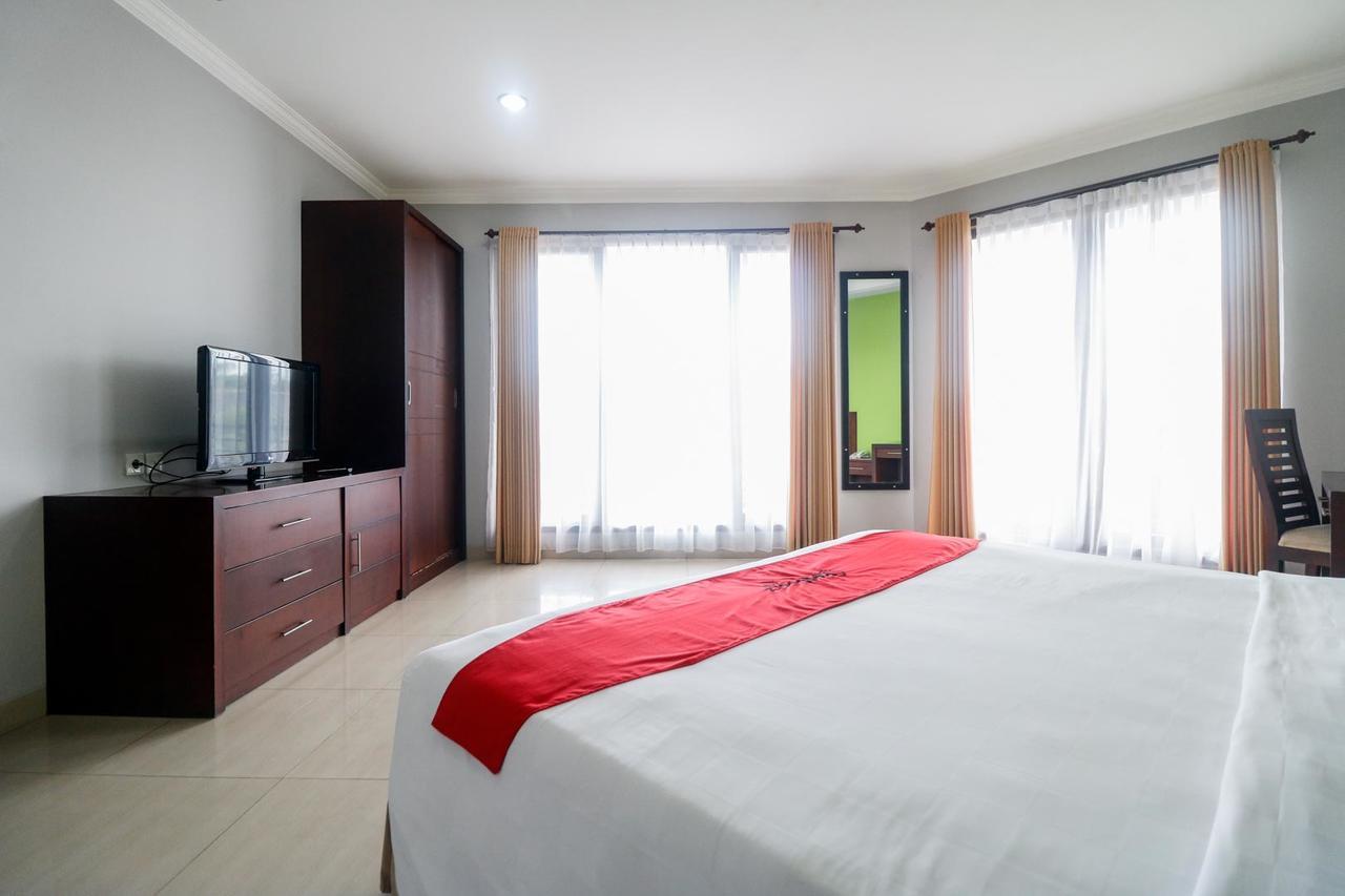 RedDoorz Premium @ Bukit Damai Indah Hotel Balikpapan  Luaran gambar
